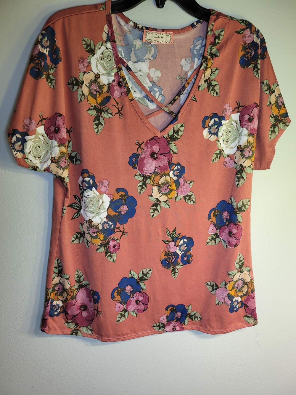 Crisscross V-Neck Floral Short Sleeve Top - Dusty Rose